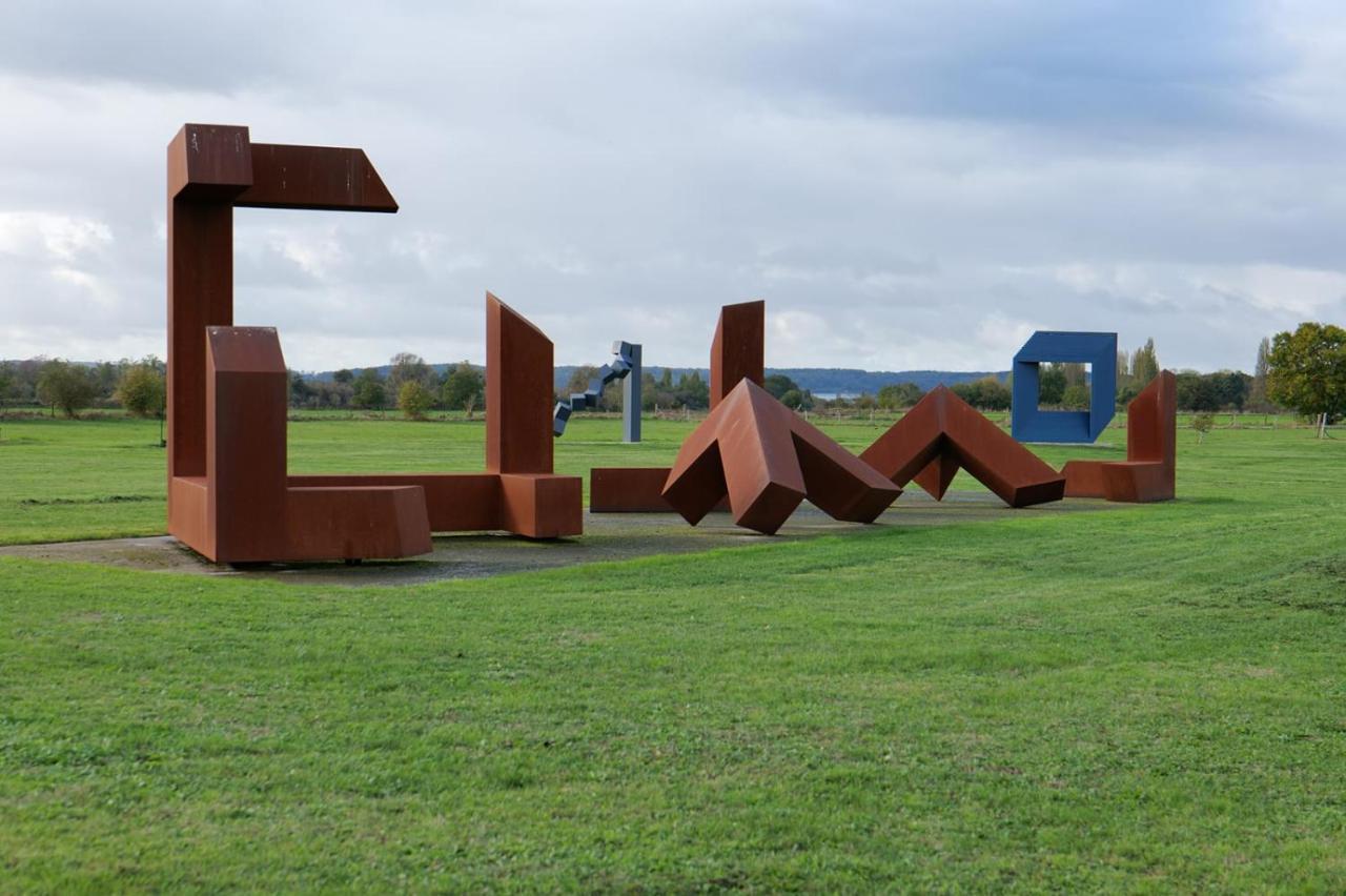 Gite Dans Parc De Sculptures - Gite "Pondichery" Port-Mort Dış mekan fotoğraf